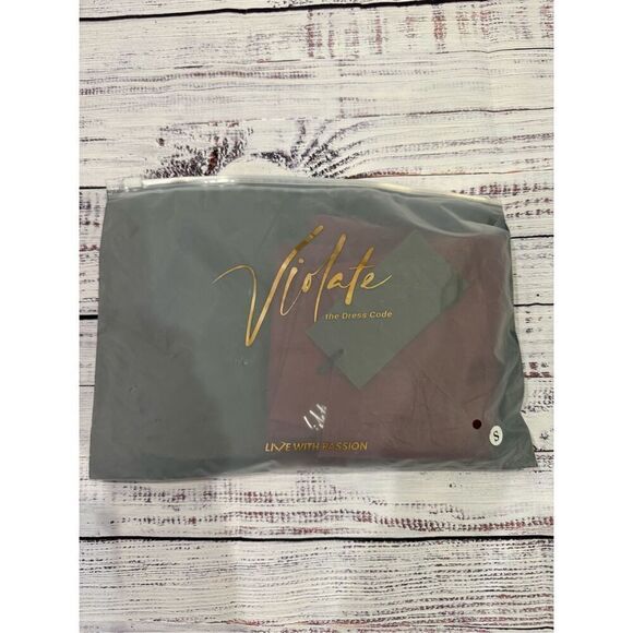 Violate the Dress Code NWT Desire Pocket Leggings in Maroon Size Small - Picture 7 of 10